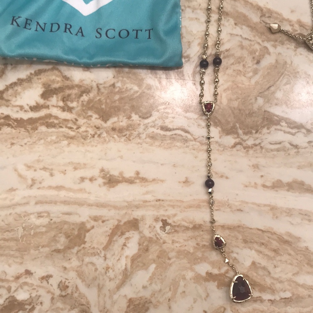 Kendra Scott long gold & burgundy necklace